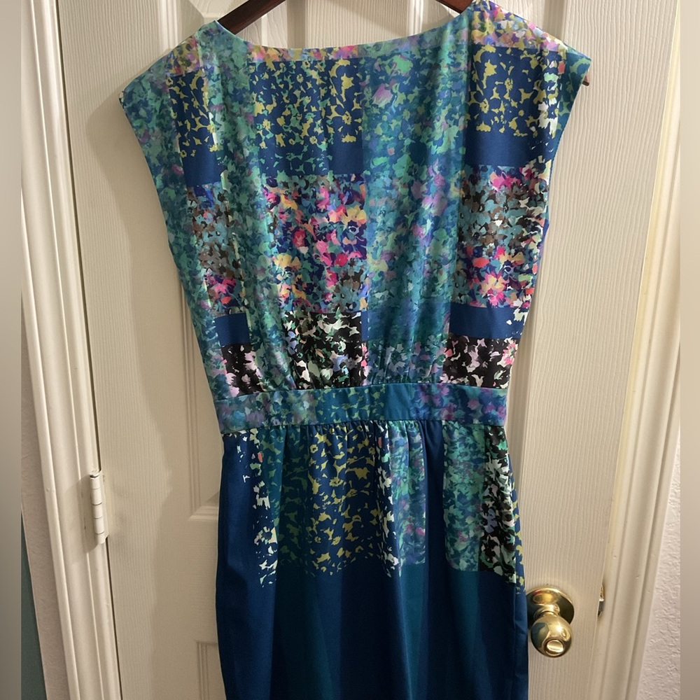 Boat neck cap sleeve multi color dress